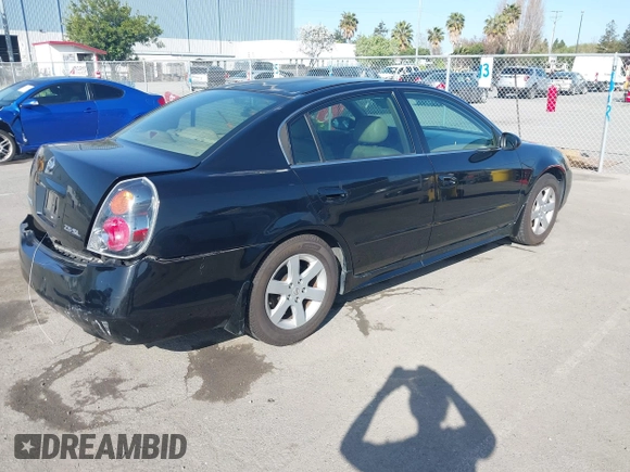 2003 Nissan Altima S with VIN 1N4AL11D93C268136, listed as a IAAI auction lot 41960386 with 181,444 mi miles. Bid and sale history available at carsss.com. Image 4.
