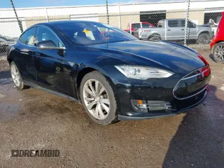 2016 Tesla Model S 70 kWh Battery with VIN 5YJSA1E11GF124965, listed as a IAAI auction lot 41458132 with Not Provided miles. Bid and sale history available at carsss.com. Image 1.