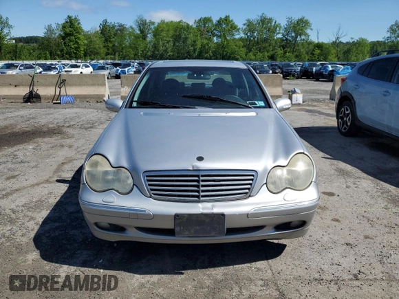 2002 Mercedes-Benz C 230/260/280/320 with VIN WDBRF61J42F284358, listed as a Copart auction lot 57496275 with 215,776 mi miles and Clean title. Bid and sale history available at DreamBid. Image 5.