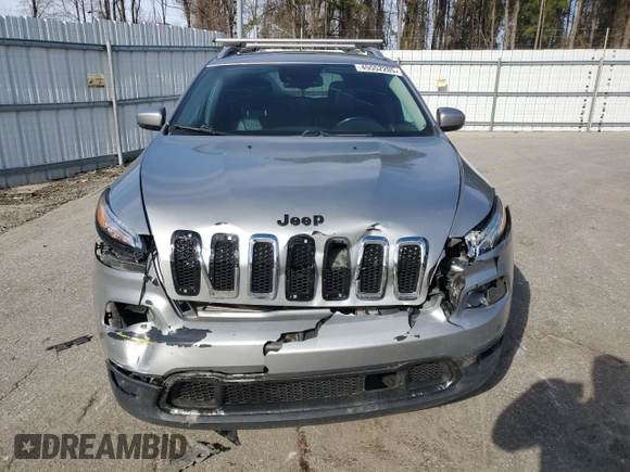 2018 Jeep Cherokee Limited with VIN 1C4PJLDXXJD558601, listed as a Copart auction lot 45552205 with 151,664 mi miles and Salvage title. Bid and sale history available at DreamBid. Image 5.