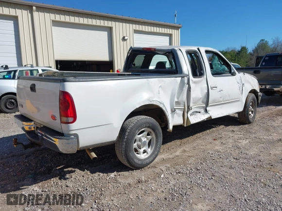 1998 Ford F-150 XL with VIN 1FTRX17L8WNB44884, listed as a IAAI auction lot 41663663 with 121,635 mi miles and . Bid and sale history available at DreamBid. Image 4.