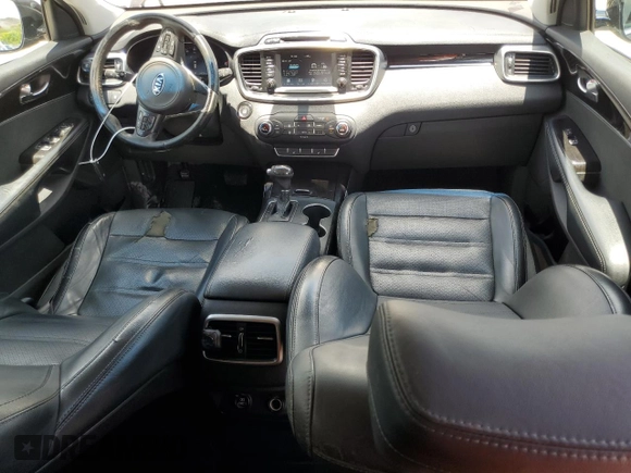 2017 Kia Sorento EX with VIN 5XYPH4A54HG302082, listed as a Copart auction lot 62480615 with 346,333 mi miles and Salvage title. Bid and sale history available at DreamBid. Image 8.
