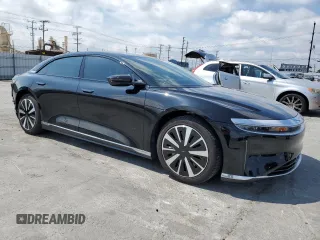 2023 Lucid Air Pure z VIN 50EA1PFA6PA007433, wystawiony jako Copart lot #55066085 z przebiegiem 13 113 mil mil oraz Szkody całkowita. Historia ofert i sprzedaży dostępna na DreamBid. Obrazek 4.