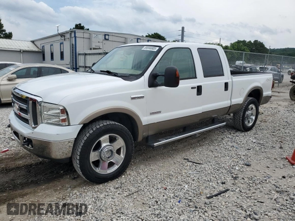 2006 Ford F-250 XL z VIN 1FTSW21P66EA21784, wystawiony jako Copart lot #59556905 z przebiegiem 162 561 mil mil oraz Szkoda całkowita • Salvage title. Historia ofert i sprzedaży dostępna na DreamBid. Obrazek 1.
