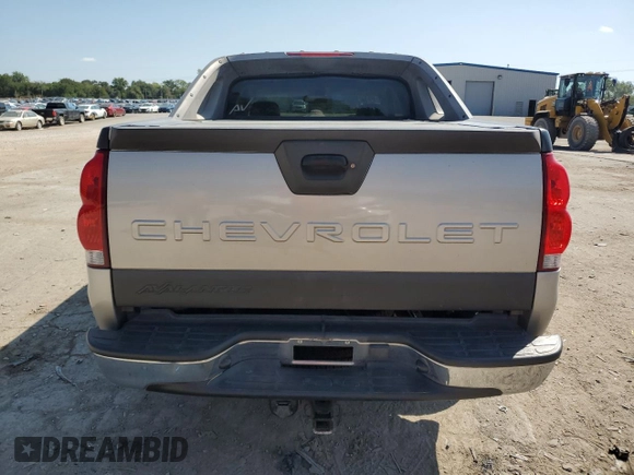 2004 Chevrolet Avalanche Z66 with VIN 3GNEC12T14G205376, listed as a Copart auction lot 71745774 with 188,090 mi miles and Salvage Title. Bid and sale history available at carsss.com. Image 6.