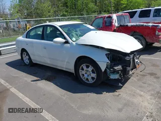 2005 Nissan Altima S z VIN 1N4AL11E95C300353, wystawiony jako IAAI lot #41979208 z przebiegiem Nie podano mil oraz . Historia ofert i sprzedaży dostępna na DreamBid. Obrazek 1.