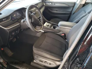 2024 Jeep Grand Cherokee Laredo with VIN 1C4RJHAG0RC700496, listed as a Copart auction lot 88449625 with 32,049 mi miles and Clean title. Bid and sale history available at DreamBid. Image 7.