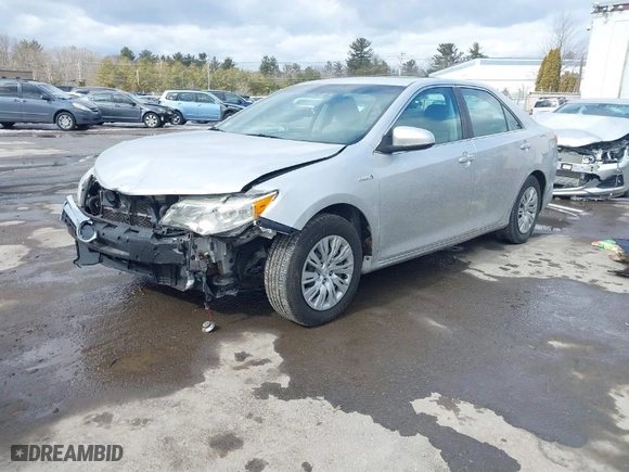 2012 Toyota Camry Hybrid XLE with VIN 4T1BD1FK2CU015202, listed as a IAAI auction lot 41662129 with 170,819 mi miles. Bid and sale history available at carsss.com. Image 2.