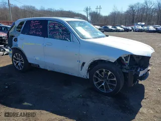 2021 BMW X5 xDrive40i with VIN 5UXCR6C03M9F54928, listed as a IAAI auction lot 41649339 with 45,244 mi miles. Bid and sale history available at carsss.com. Image 1.