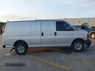 2017 GMC Savana Cargo Van with VIN 1GTW7AFG2H1335394, listed as a IAAI auction lot 41609288 with 130,485 mi miles. Bid and sale history available at carsss.com. Image 13.