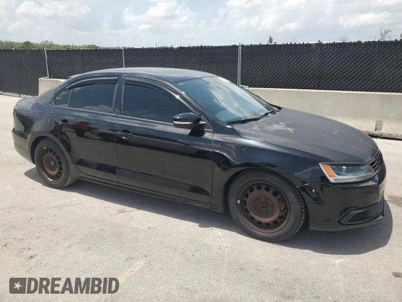 2012 Volkswagen Jetta SE with VIN 3VWDP7AJ7CM105890, listed as a Copart auction lot 60223875 with 167,729 mi miles and Clean title. Bid and sale history available at DreamBid. Image 4.