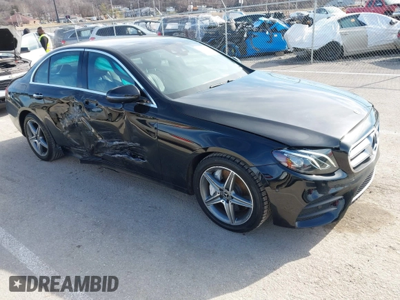 2019 Mercedes-Benz E 300 z VIN WDDZF4KB6KA632323, wystawiony jako IAAI lot #41488671 z przebiegiem 108 959 mil mil oraz . Historia ofert i sprzedaży dostępna na DreamBid. Obrazek 1.
