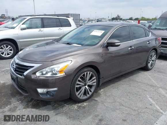 2013 Nissan Altima SV with VIN 1N4AL3AP5DN515499, listed as a IAAI auction lot 42121250 with 78,321 mi miles and . Bid and sale history available at carsss.com. Image 2.