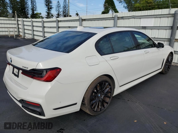2022 BMW 7 Series 740i with VIN WBA7T2C02NCK12866, listed as a Copart auction lot 65695382 with 3,299 mi miles. Bid and sale history available at carsss.com. Image 4.