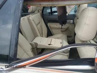 2010 Lincoln MKX z VIN 2LMDJ6JC9ABJ20471, wystawiony jako Copart lot #54341545 z przebiegiem Nie podano mil oraz Szkody całkowita. Historia ofert i sprzedaży dostępna na DreamBid. Obrazek 11.