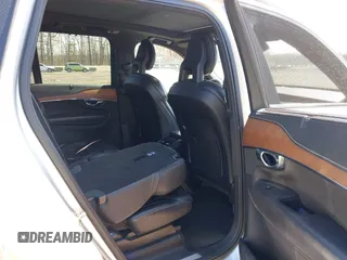 2017 Volvo XC90 Inscription with VIN YV4A22PL8H1171253, listed as a IAAI auction lot 41754153 with 1 mi miles. Bid and sale history available at carsss.com. Image 8.