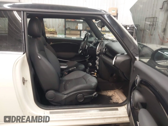 2010 MINI Hardtop S with VIN WMWMF7C50ATZ71884, listed as a IAAI auction lot 41731490 with 55,864 mi miles and . Bid and sale history available at DreamBid. Image 5.