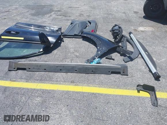 2018 Hyundai Tucson SEL with VIN KM8J3CA43JU736032, listed as a IAAI auction lot 42025713 with 69,636 mi miles and . Bid and sale history available at DreamBid. Image 12.