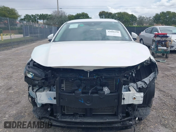 2021 Mazda CX-30 S with VIN 3MVDMAAL3MM228581, listed as a IAAI auction lot 42008198 with 44,132 mi miles and . Bid and sale history available at DreamBid. Image 6.