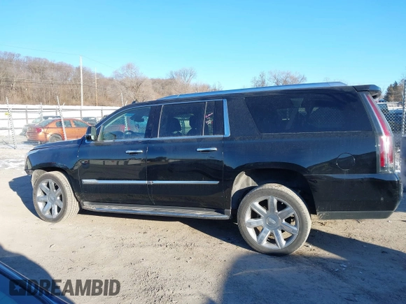 2018 Cadillac Escalade ESV Luxury z VIN 1GYS4HKJ2JR381357, wystawiony jako IAAI lot #41274678 z przebiegiem 173 401 mil mil oraz . Historia ofert i sprzedaży dostępna na DreamBid. Obrazek 15.