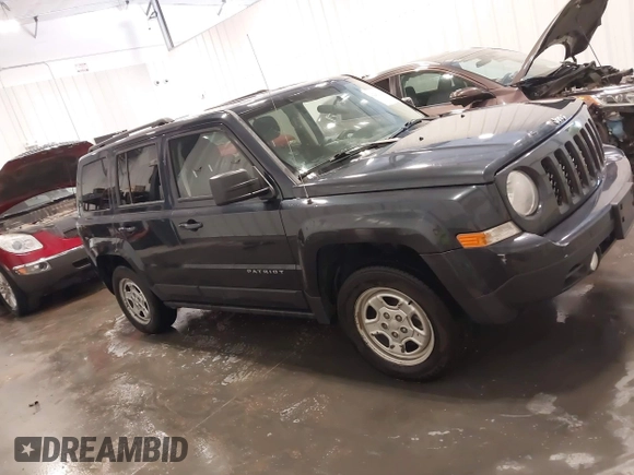 2015 Jeep Patriot Altitude with VIN 1C4NJRBBXFD102560, listed as a IAAI auction lot 42260925 with 183,056 mi miles and . Bid and sale history available at DreamBid. Image 13.