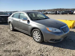 2013 Chrysler 200 Limited with VIN 1C3CCBCG6DN507653, listed as a Copart auction lot 49248375 with 159,695 mi miles and Salvage Title. Bid and sale history available at carsss.com. Image 4.