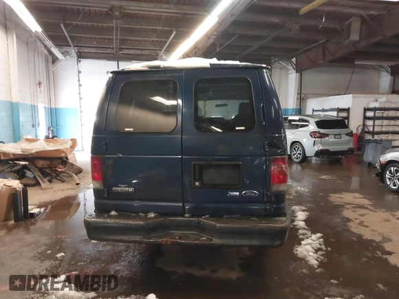 2009 Ford E-Series Commercial z VIN 1FTNS14L29DA53380, wystawiony jako IAAI lot #41558858 z przebiegiem 214 862 mil mil oraz . Historia ofert i sprzedaży dostępna na DreamBid. Obrazek 16.