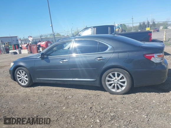 2011 Lexus LS 460 z VIN JTHCL5EF5B5010512, wystawiony jako IAAI lot #42166304 z przebiegiem 184 162 mil mil oraz . Historia ofert i sprzedaży dostępna na DreamBid. Obrazek 14.