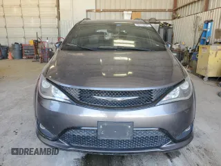2018 Chrysler Pacifica Touring L с VIN 2C4RC1BG0JR275003, выставлен на аукционе Copart как лот 52110085 с пробегом 83 484 миль миль и Списание • Salvage title. История ставок и продаж доступна на DreamBid. Изображение 5.