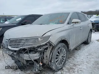 2018 Lincoln MKX Select with VIN 2LMPJ8KR6JBL19392, listed as a IAAI auction lot 41607522 with 91,930 mi miles. Bid and sale history available at carsss.com. Image 17.