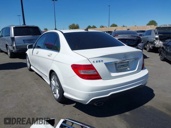2014 Mercedes-Benz C C 250 Sport with VIN WDDGF4HB3EA965176, listed as a IAAI auction lot 41870150 with 211,085 mi miles. Bid and sale history available at carsss.com. Image 15.
