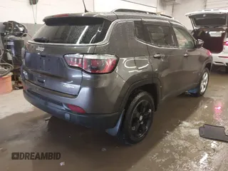 2018 Jeep Compass Altitude with VIN 3C4NJDBB6JT187581, listed as a IAAI auction lot 41542689 with 126,147 mi miles and . Bid and sale history available at carsss.com. Image 4.