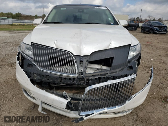 2014 Lincoln MKT with VIN 2LMHJ5FK3EBL54865, listed as a Copart auction lot 43979445 with 54,820 mi miles and Salvage Title. Bid and sale history available at DreamBid. Image 5.