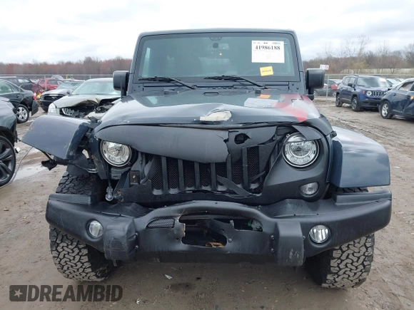 2017 Jeep Wrangler Unlimited Sahara with VIN 1C4BJWEG3HL569143, listed as a IAAI auction lot 41986188 with 27,495 mi miles. Bid and sale history available at carsss.com. Image 12.