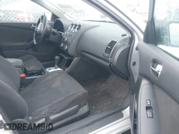2011 Nissan Altima S with VIN 1N4AL2AP2BN473090, listed as a IAAI auction lot 41954089 with 194,707 mi miles and . Bid and sale history available at carsss.com. Image 5.