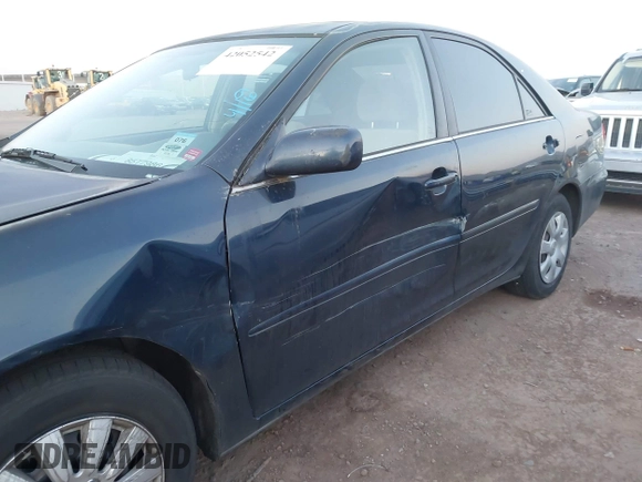 2004 Toyota Camry LE with VIN 4T1BE32K54U260916, listed as a IAAI auction lot 42052542 with 260,721 mi miles and . Bid and sale history available at carsss.com. Image 12.