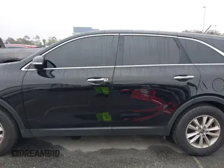 2019 Kia Sorento LX with VIN 5XYPG4A36KG568969, listed as a IAAI auction lot 41922267 with 80,176 mi miles. Bid and sale history available at carsss.com. Image 14.