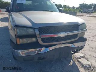 2003 Chevrolet Silverado 1500 LS with VIN 2GCEC19XX31244508, listed as a IAAI auction lot 42052595 with 164,683 mi miles. Bid and sale history available at carsss.com. Image 6.