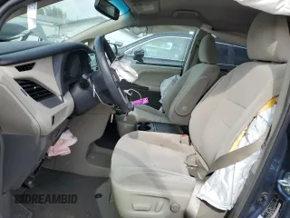 2015 Toyota Sienna LE AAS с VIN 5TDKK3DC8FS554952, выставлен на аукционе Copart как лот 54992385 с пробегом 98 399 миль миль и Списание • Salvage title. История ставок и продаж доступна на DreamBid. Изображение 7.