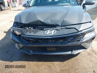 2024 Hyundai Elantra SEL с VIN KMHLS4DG2RU724506, выставлен на аукционе IAAI как лот 42285045 с пробегом 37 998 миль миль и . История ставок и продаж доступна на DreamBid. Изображение 6.