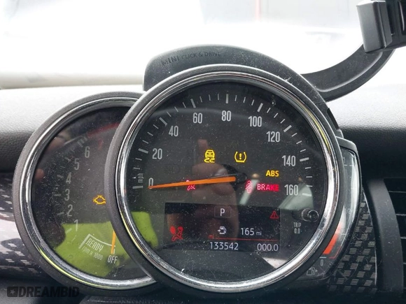 2018 MINI Hardtop 4 Door Cooper S with VIN WMWXU3C58J2F51097, listed as a IAAI auction lot 41567892 with 133542 miles. Bid and sale history available at carsss.com. Image 7.