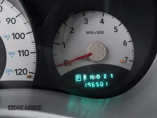 2008 Mitsubishi Raider LS with VIN 1Z7HT28K38S588511, listed as a IAAI auction lot 40750993 with 196,501 mi miles. Bid and sale history available at carsss.com. Image 7.
