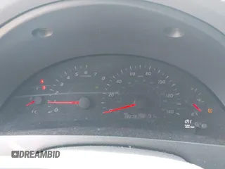 2007 Toyota Camry CE z VIN 4T1BE46K17U109995, wystawiony jako IAAI lot #42473032 z przebiegiem 193 731 mil mil oraz . Historia ofert i sprzedaży dostępna na DreamBid. Obrazek 7.