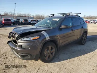 2017 Jeep Cherokee 75th Anniversary Edition z VIN 1C4PJMCS1HW567729, wystawiony jako Copart lot #48527205 z przebiegiem 116 453 mil mil oraz Czysty tytuł • Clean title. Historia ofert i sprzedaży dostępna na DreamBid. Obrazek 1.