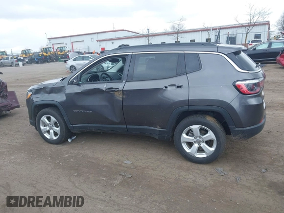 2021 Jeep Compass Latitude with VIN 3C4NJDBBXMT551702, listed as a IAAI auction lot 42045266 with 67,882 mi miles and . Bid and sale history available at DreamBid. Image 14.
