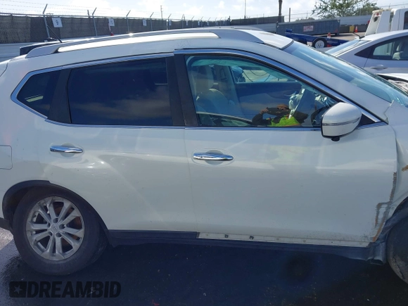 2014 Nissan Rogue SL with VIN 5N1AT2MV5EC815518, listed as a IAAI auction lot 41538697 with 1 mi miles. Bid and sale history available at carsss.com. Image 14.
