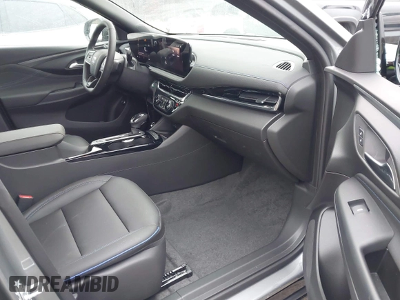 2025 Buick Envista Sport Touring with VIN KL47LBEP5SB100457, listed as a IAAI auction lot 41207733 with 50 mi miles and . Bid and sale history available at DreamBid. Image 5.