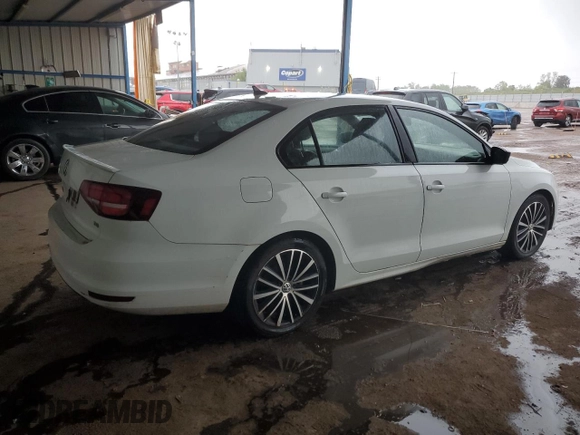 2016 Volkswagen Jetta Sport with VIN 3VWB17AJ7GM266075, listed as a Copart auction lot 57839905 with 68,158 mi miles and Clean title. Bid and sale history available at DreamBid. Image 3.