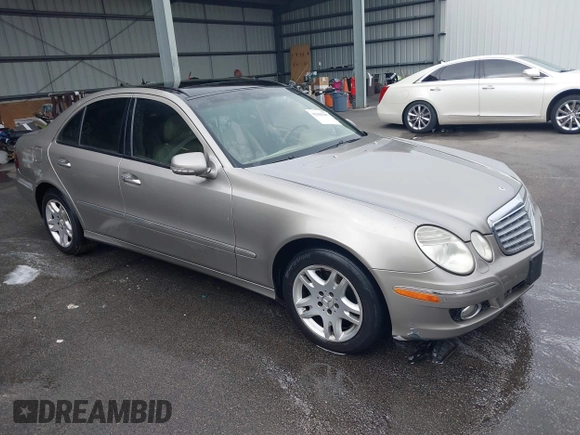 2007 Mercedes-Benz E 320 with VIN WDBUF22X17B033107, listed as a IAAI auction lot 42088387 with 299,938 mi miles and . Bid and sale history available at DreamBid. Image 1.