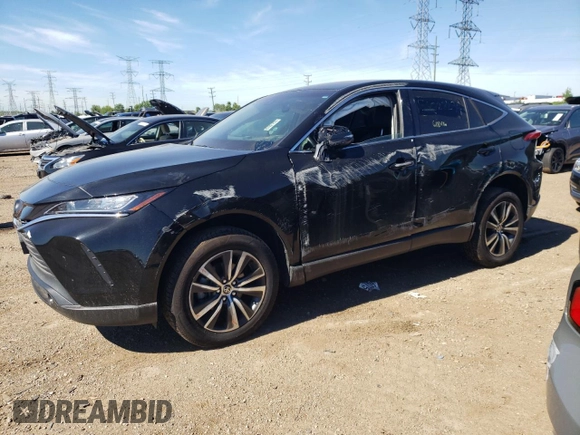 2022 Toyota Venza LE with VIN JTEAAAAH2NJ090907, listed as a Copart auction lot 60756884 with 61,847 mi miles and Salvage Title. Bid and sale history available at carsss.com. Image 1.